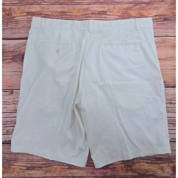 Nike Golf Tour Performance Mens Dri-Fit White Shorts Size 38 - Picture 2 of 7